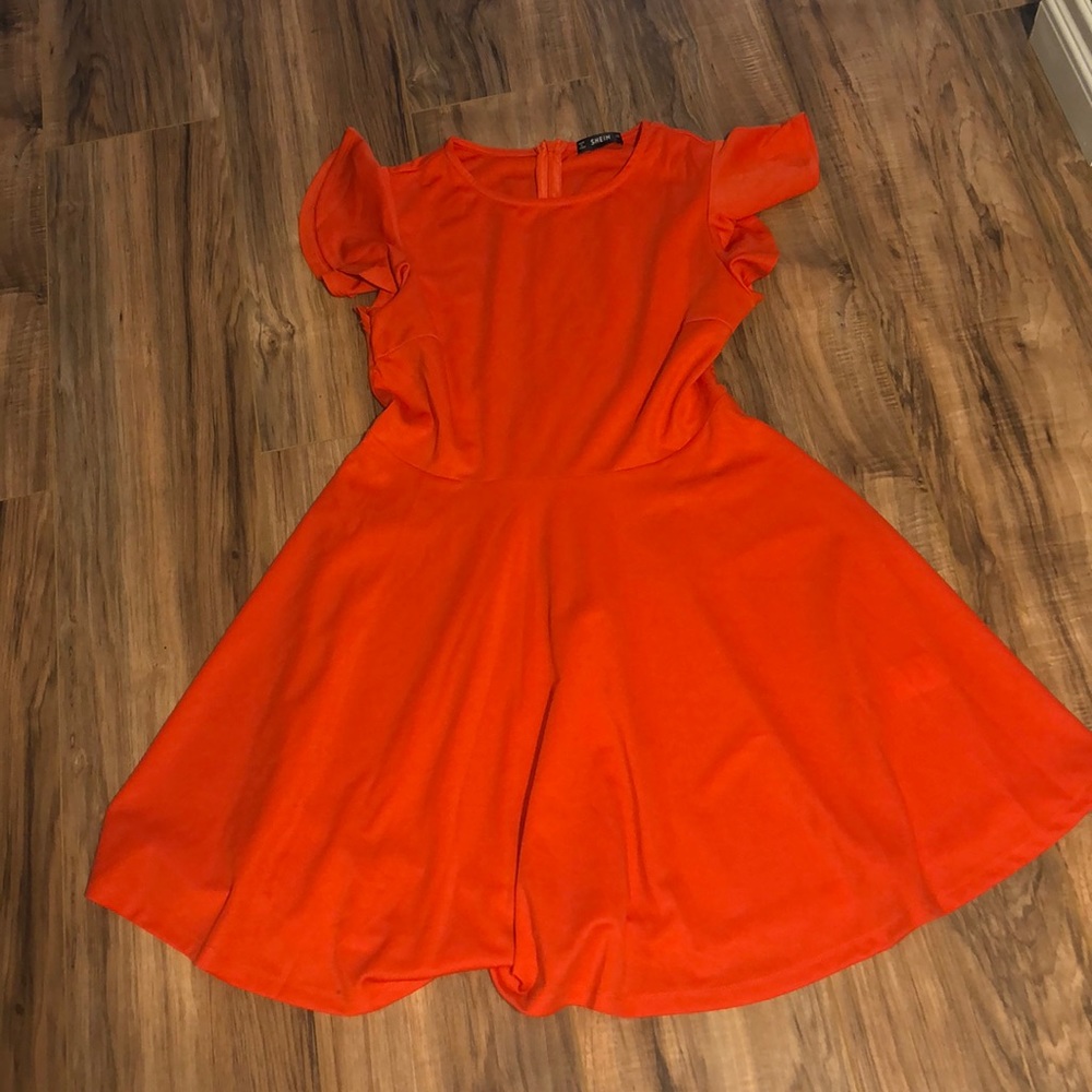 Orange/red dress